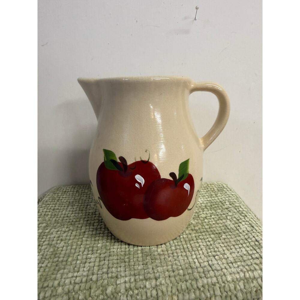 Vintage Watt Pottery Apple Pitcher USA Creamer Farmhouse Decor 1 qt size